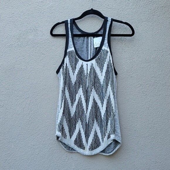 ANTHROPOGIE DOLAN CHEVERON RIVET TRIMMED TANK TOP SILK EDGES MED - Picture 2 of 11